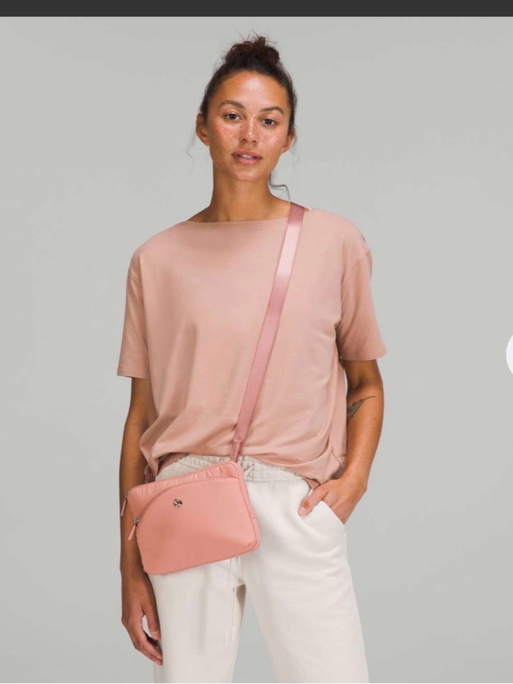 lululemon athletica Curved Line Crossbody Bag - Adjustable Strap